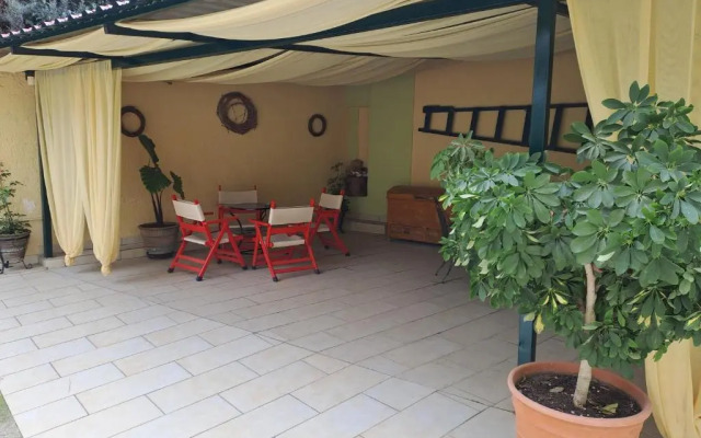 Vicky's place,near Athens airport
