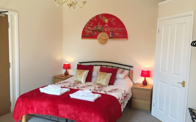 The Village Inn and Kirtle House B&B