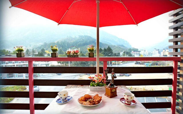 Gangchon W Pension