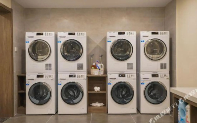 Islet holiday apartment ( Huangdao Marina College Qingyi Affiliated Hospital store)
