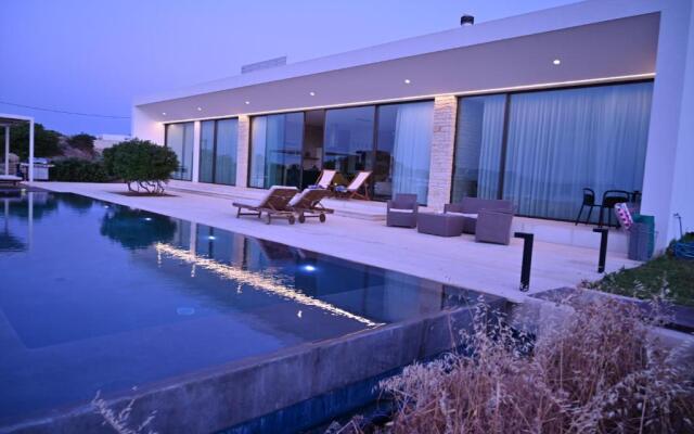 Ellas Residence fantastic pool heated