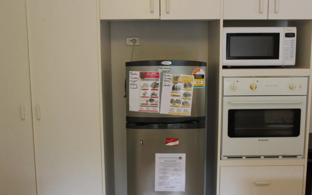 Australian Home Away Ringwood At Bardia