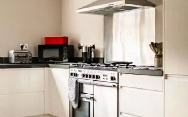 Host Stay Wellington House