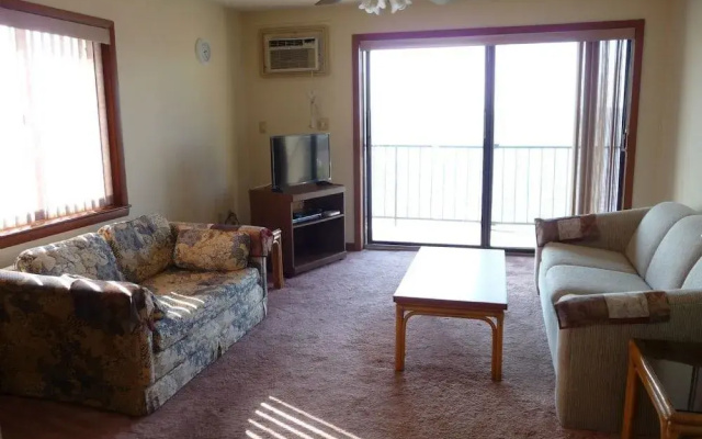 Shoals 7 - 2 Br Condo