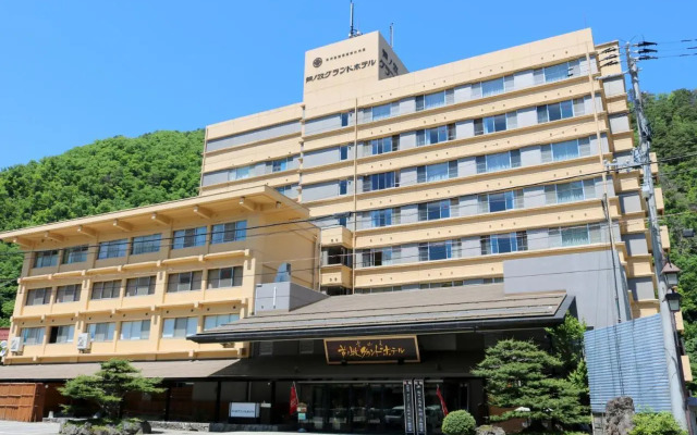 hotelImage