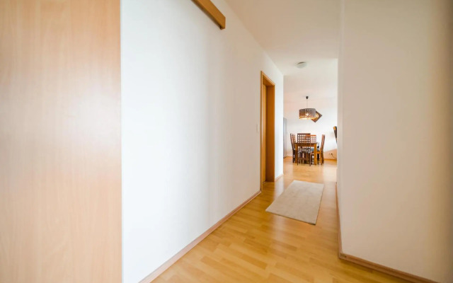 Comfy condo & FREE parking