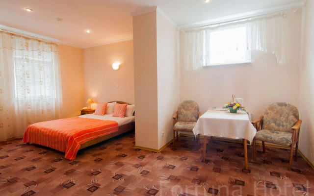 Fortuna Hotel