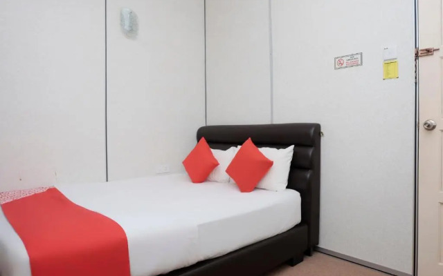 Oyo 90180 Gemilang Hotel Kerteh