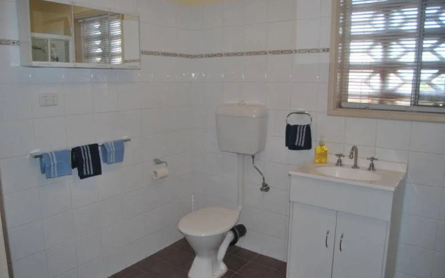 Delprat Terrace Apartments