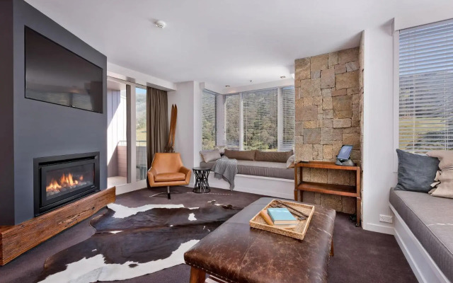 Big Nanook Squatters 32