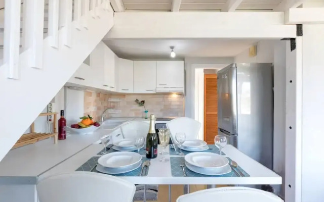 Govino Bay Luxury Beach Loft Apartment