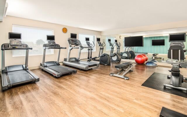 Holiday Inn Express Ft. Lauderdale Cruise-Airport by IHG