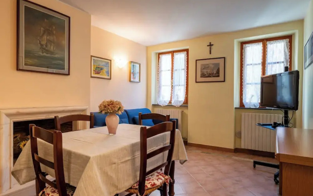 Suite Carla Cozy Apartment in Petrasanta Center