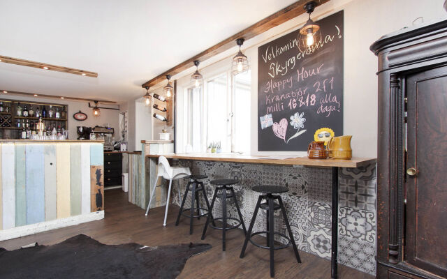SKYR Guesthouse