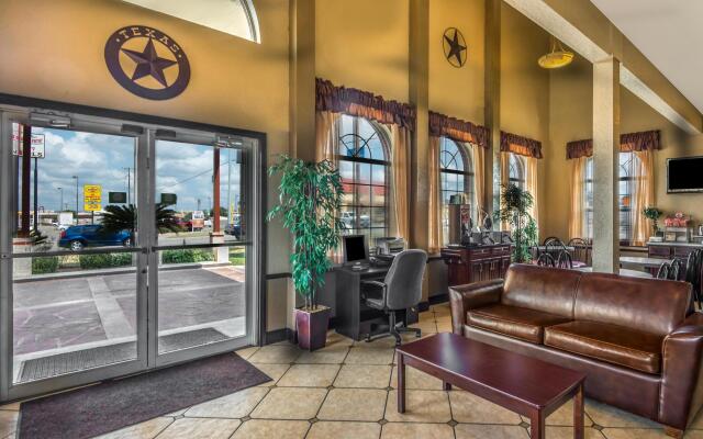 Hill Country Inn & Suites - New Braunfels / Gruene