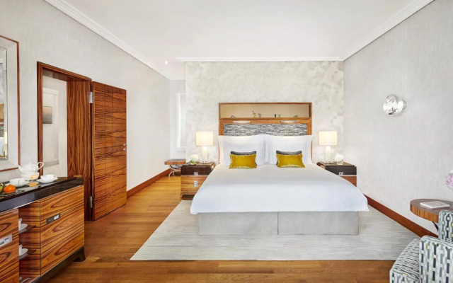 Mandarin Oriental, Munich
