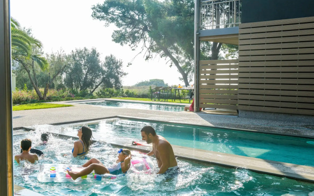 Blue Dolphin Hotel
