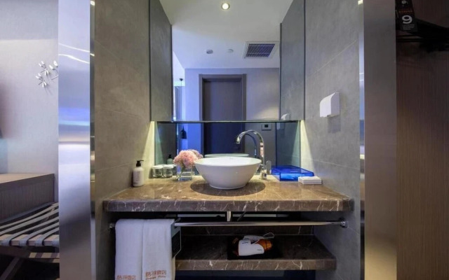 Orange Hotel Select (Xi'an North Station Government)