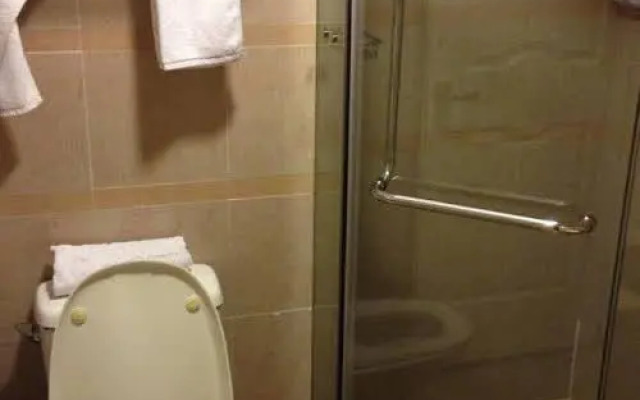 Motel 168 Hongqiao Hub
