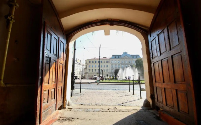 Romantic Lux Vivaldi Suite Svobode avenue 39