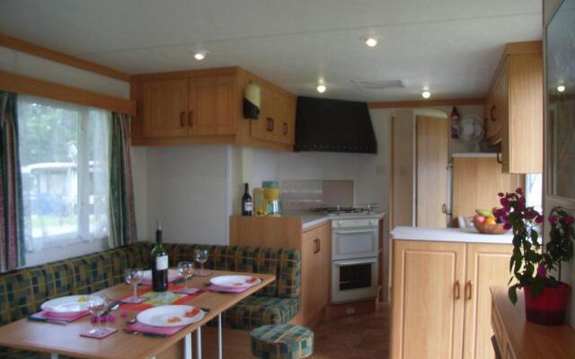 Altogold Swiss Holidays At Manor Farm 5*
