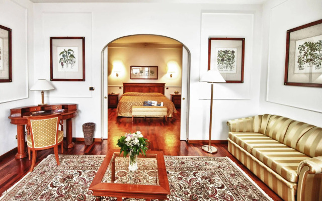 Relais Casali della Cisterna