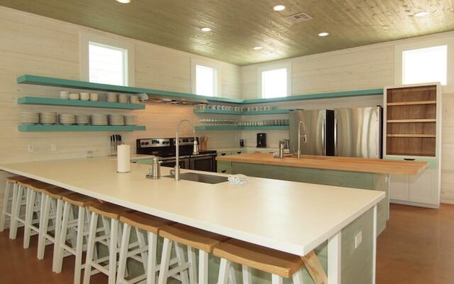 Beach Club Clubhouse 2