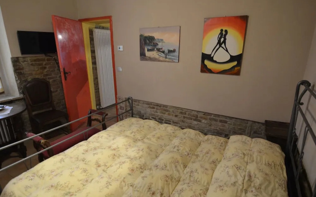 Cushy Apartment With Swimming Pool, Garden,fireplace,parking