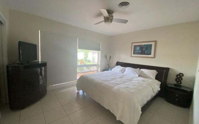 Dolphin Isle Resort