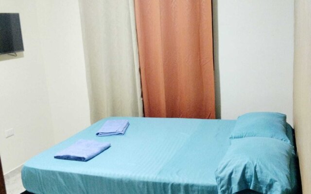 Perry Hill Best View 2 By Waldir Forbes