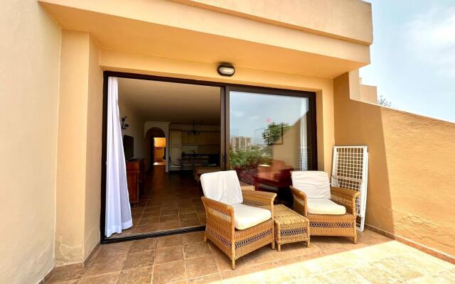 Estandar AP,piscina, acceso directo a la Playa