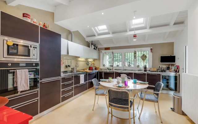 Il Gioiellino Pool And Sauna