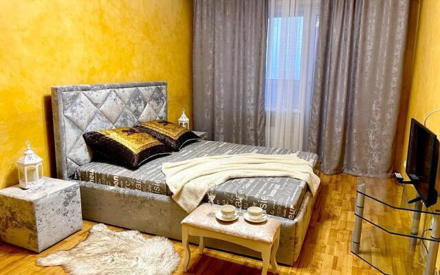 Apartments on Malakhova street 101