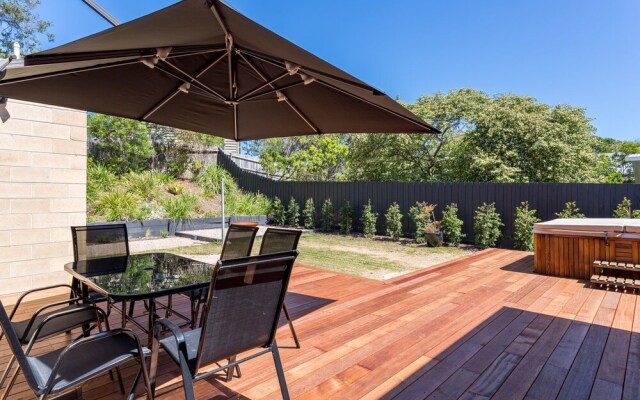 Caxton Beach Hideaway