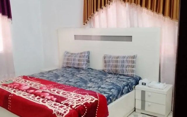 Hotel Golden Inn