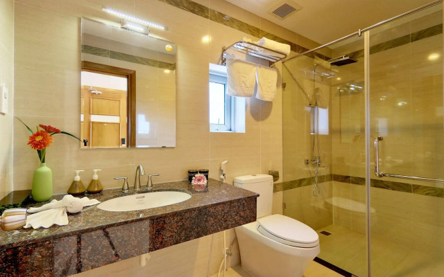 Richico Apartments And Hotel