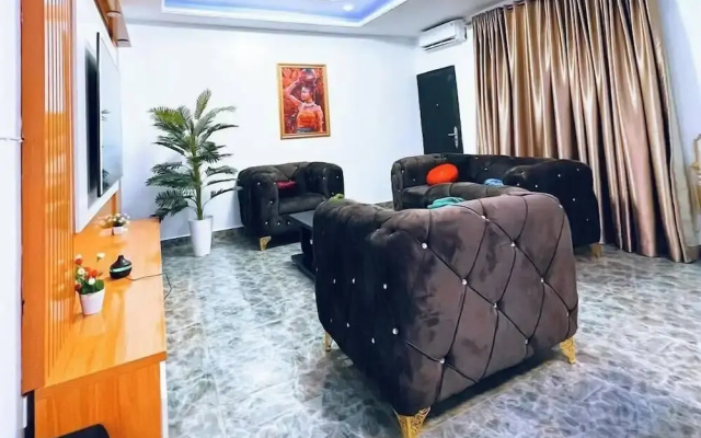 Trinity Shortlet Apartment