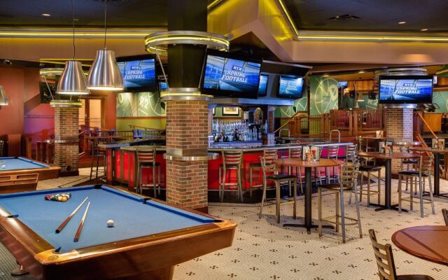 Amway Grand Plaza, Curio Collection by Hilton