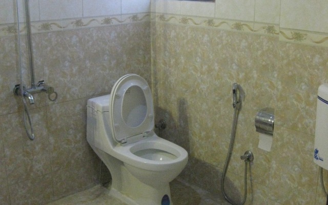 Hotel Sehwan Divine