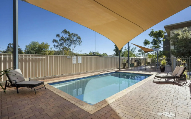 Spinifex Motel & Serviced Apartments
