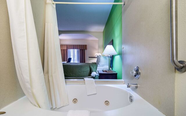 Quality Inn & Suites