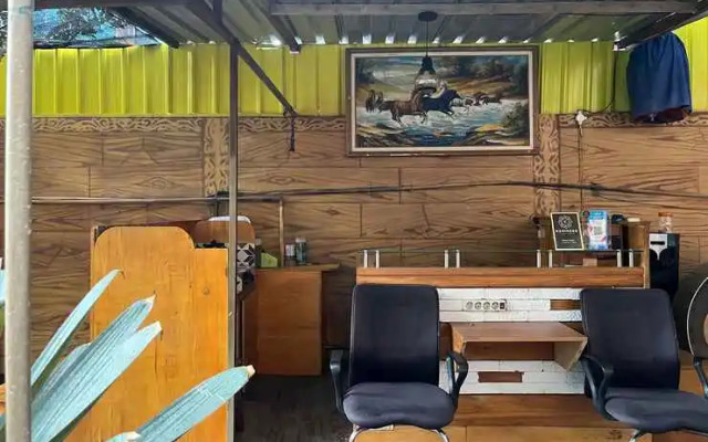 Urbanview Syariah Hotel Kanigara Batu