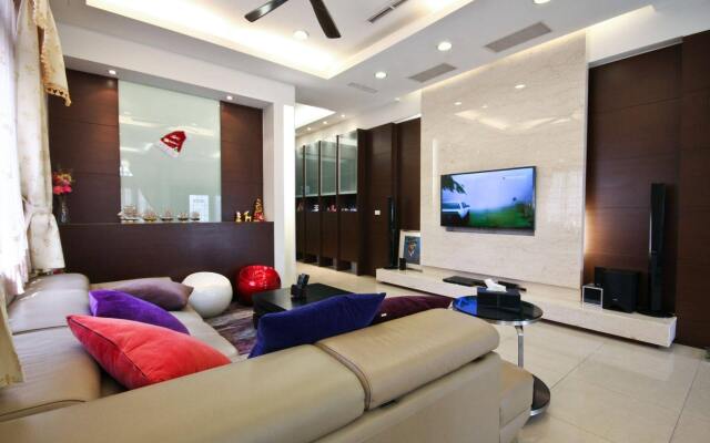 VV House