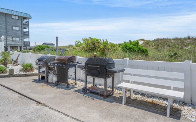 Sedgefield 102 by RedAwning