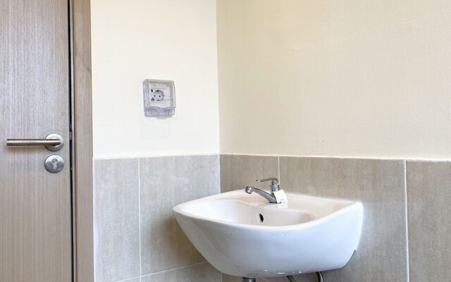 Comfort Stay 2Br Meikarta Apartment