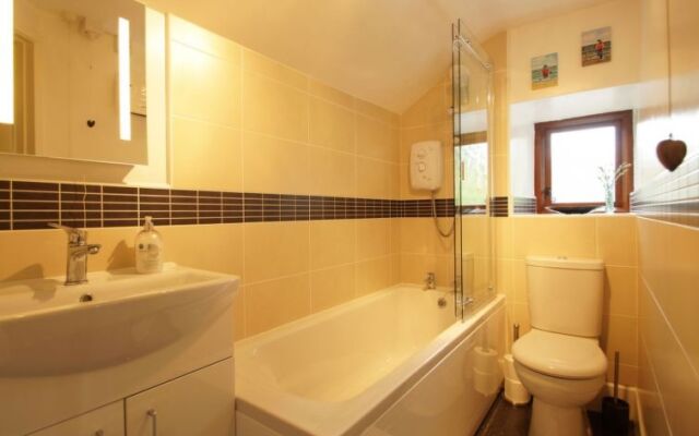 Holiday Home Uwch y Foel