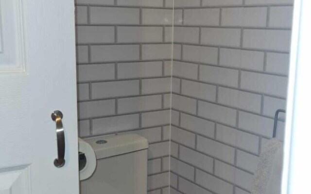 Stunning 1 bed Flat in Newport-f3