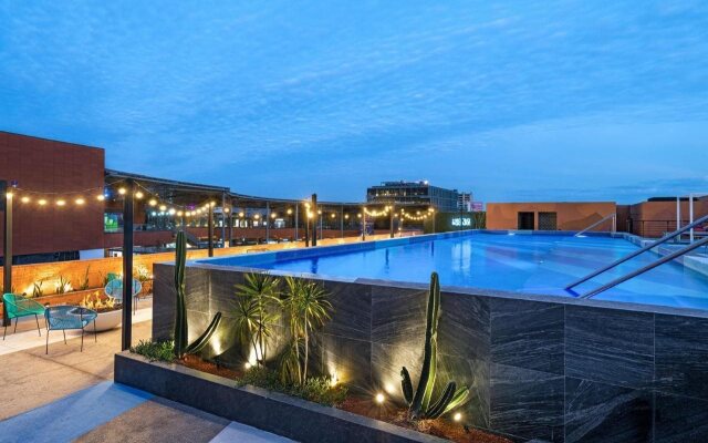 Aloft Guadalajara Sur