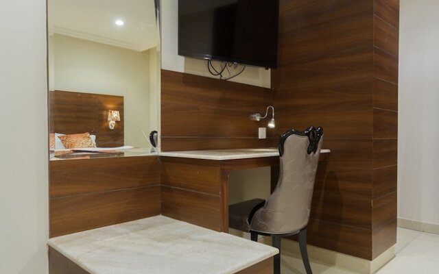 Al Bustan Hotel Suites