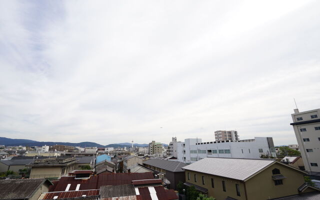 Guest House Kyoto Inn - Hostel